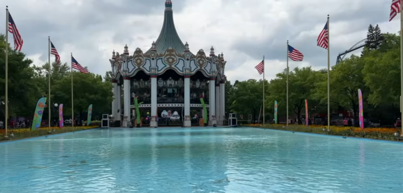 A full list of defunct roller coasters at Six Flags Great America